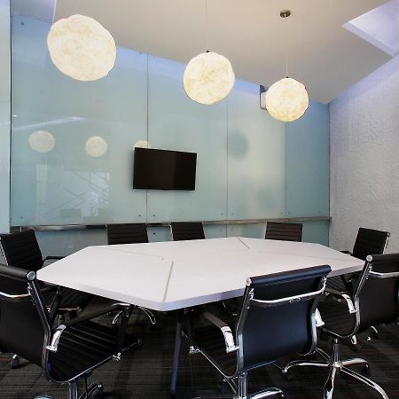 Berry Biz Hotel Sunset Road Семиняк Екстериор снимка