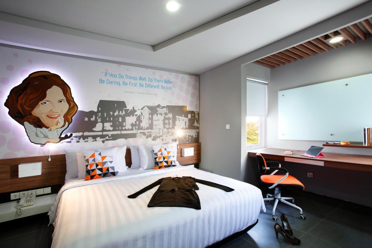 Berry Biz Hotel Sunset Road Семиняк Екстериор снимка